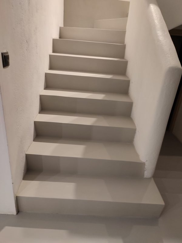 πατητή τσιμεντοκονία σε σκάλα_2