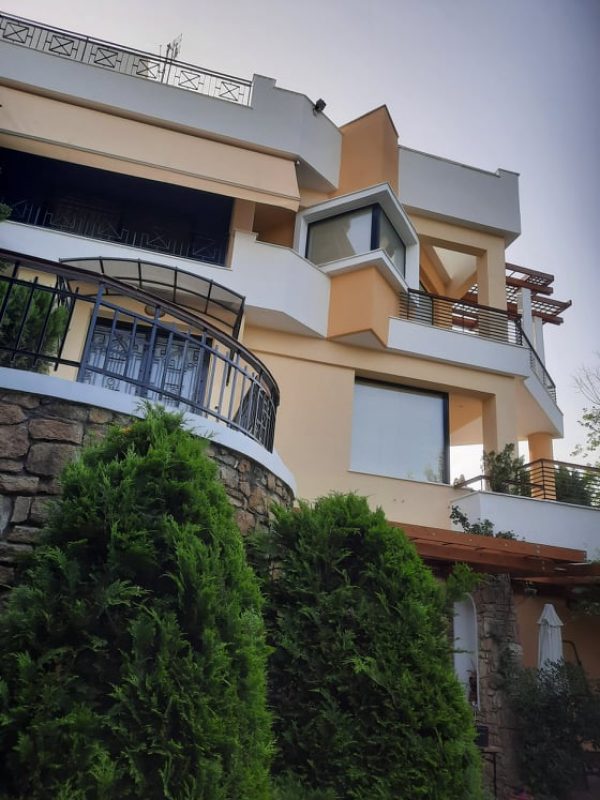 ελαιοχρωματισμοί - μονοκατοικία